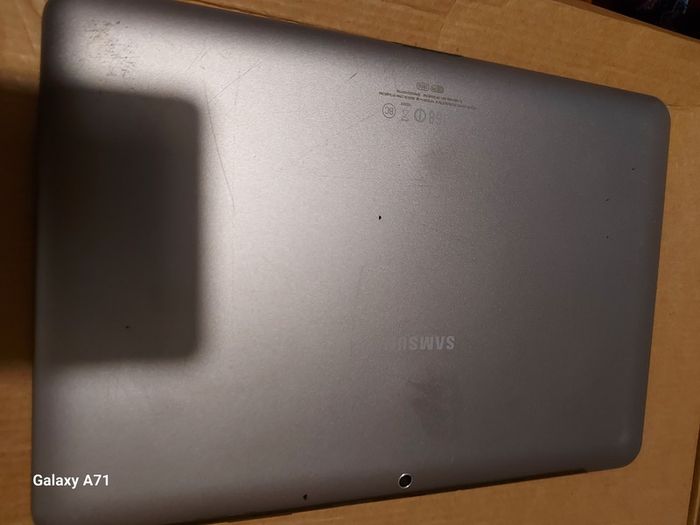 Samsung Galaxy Tab 2, GT-P5113, 16GB, and Preload with nearly 2 dozen childrens movies, in excellent condition