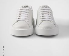 Prada trainers - sz 39.5