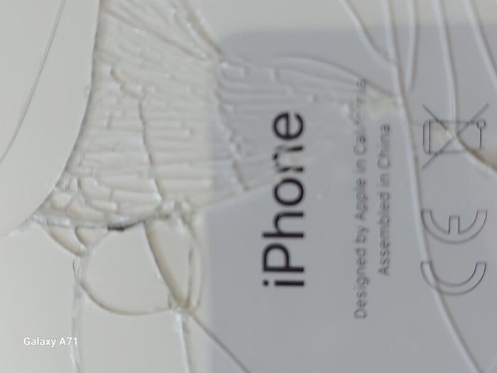 6 Mobile Phones for parts or repair, not powering on