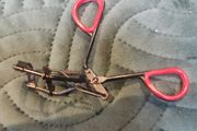 Eyelash curler