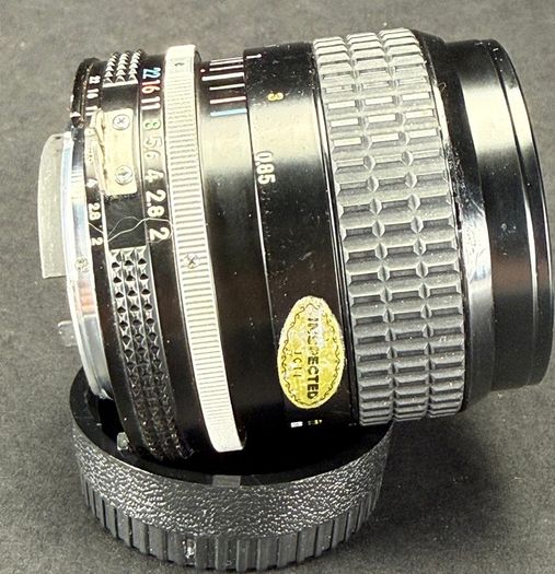 Nikon Ai-s Ais Nikkor 85mm f/2 Portrait MF Manual Lens