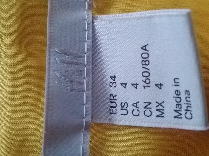 Ladies Dresses 8/10