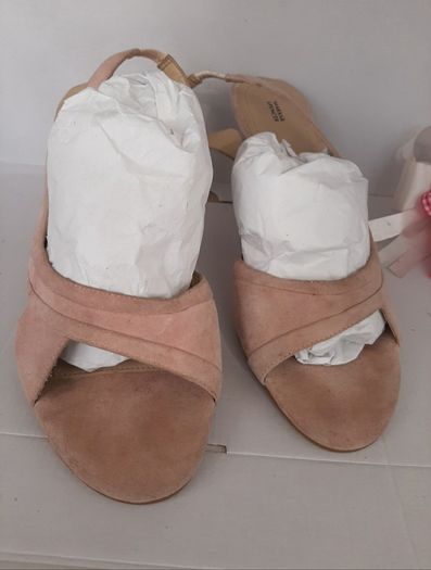New marks sandles