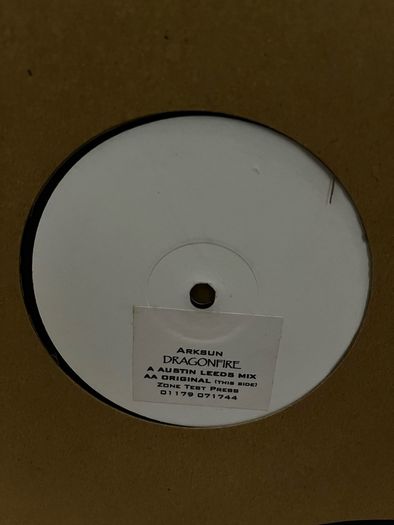 25e-80e \\ House ,deep house , trance 12" vinyl