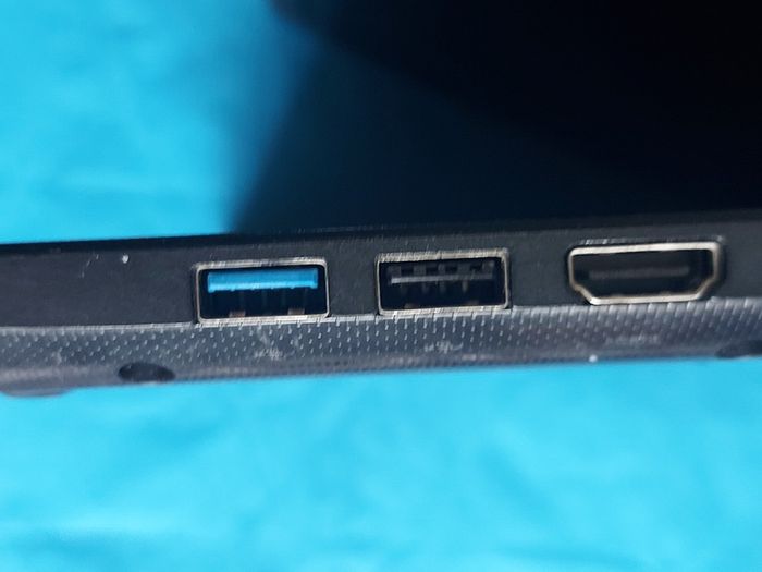 Toshiba Satellite C50-B-14D, Intel Celeron CPU N2830 2.16GHz, 4GB Ram, 600GB HDD, Windows 10, Microsoft Edge, Chrome