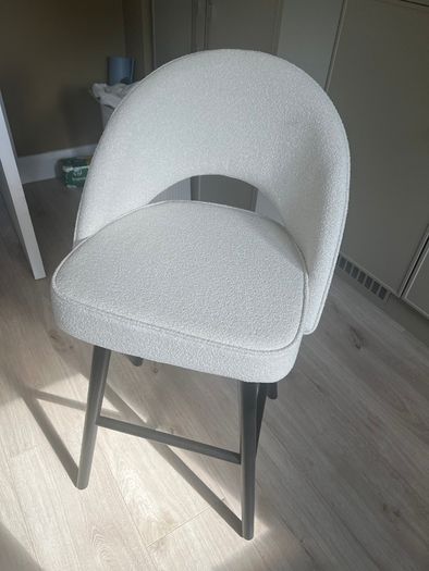 Laura James Kitchen stool
