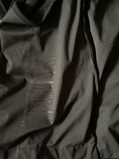 Hugo boss hoodie jacket size xl brand new with tag