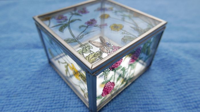 Vintage Hand Painted Waterside Flowers R Stained Glass Mirror Box
