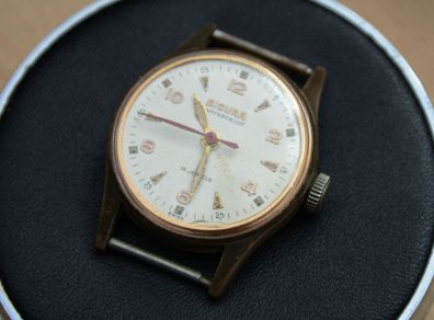Vintage 1940s Sicura Gents watch