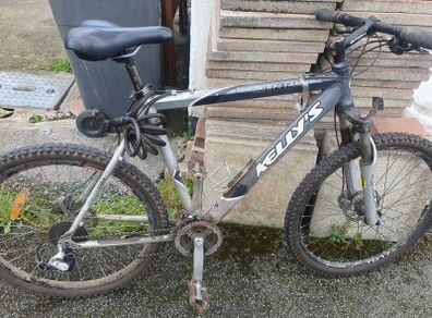 kellys mountain bike
