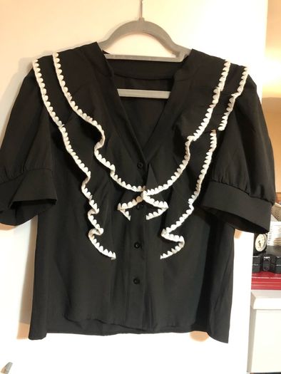 Ladies stunning top M