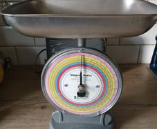 Vintage SIMPSONS Coin Scales