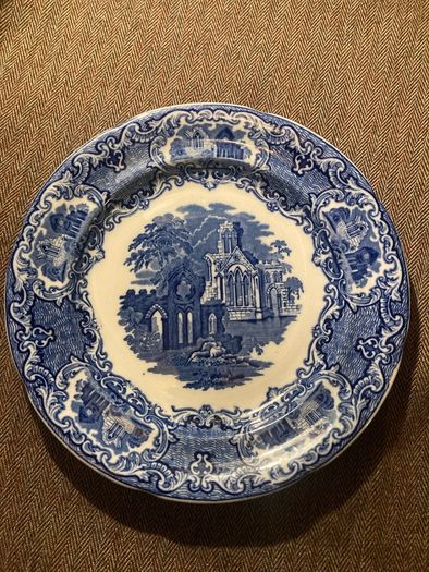 1935 George Jones and Sons Serving dish