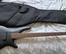 Ibanez SR300EB-WK bass - Excellent condition