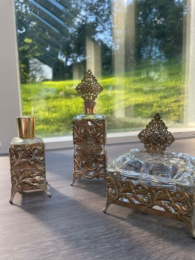 Vintage Ornate Glass and Filigree Metal Dressing Table Vanity Set, 3Piece