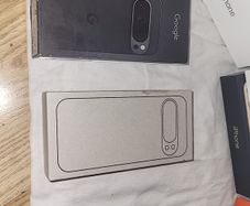 Google pixel 9Pro box