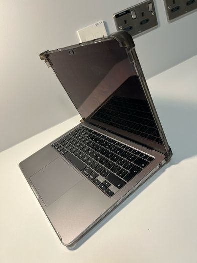 MacBook M1 2020