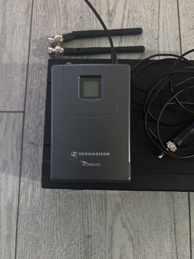 Sennheiser wireless lapel beltpack microphone
