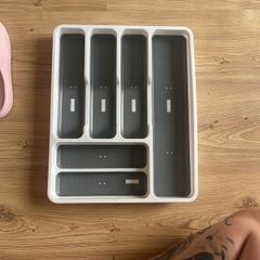 Cutlery divider