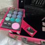 Beauty eyeshadow box Image 4