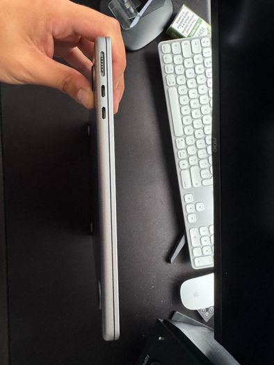MacBook Air 13-Inch