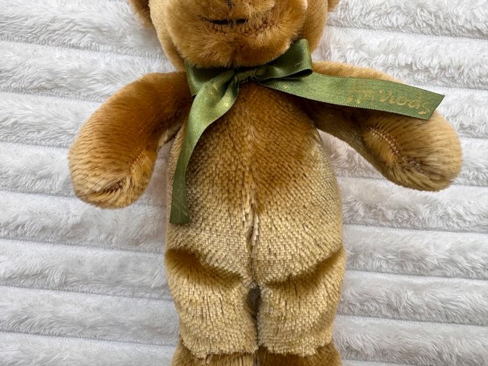 Harrods Knightsbridge Bear Green Bow Plush approx. 27 cm. Used Please see photos