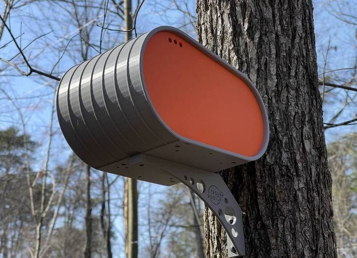 Modern Decorative Birdhouse / Bird Nesting Box