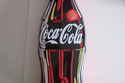 Coca Cola Shaped Tin - 500 Piece Jigsaw Holidays are coming 2020