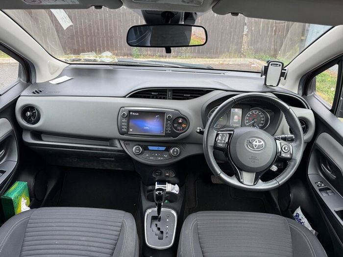 Toyota Hybrid Yaris 1.5 Lady owner
