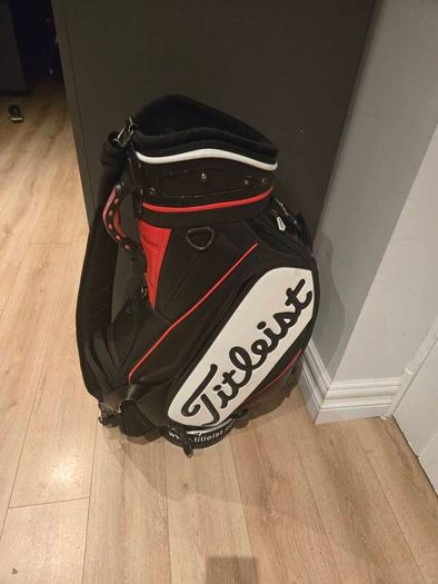 Titleist tour staff bag