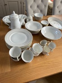 Dinner & tea set