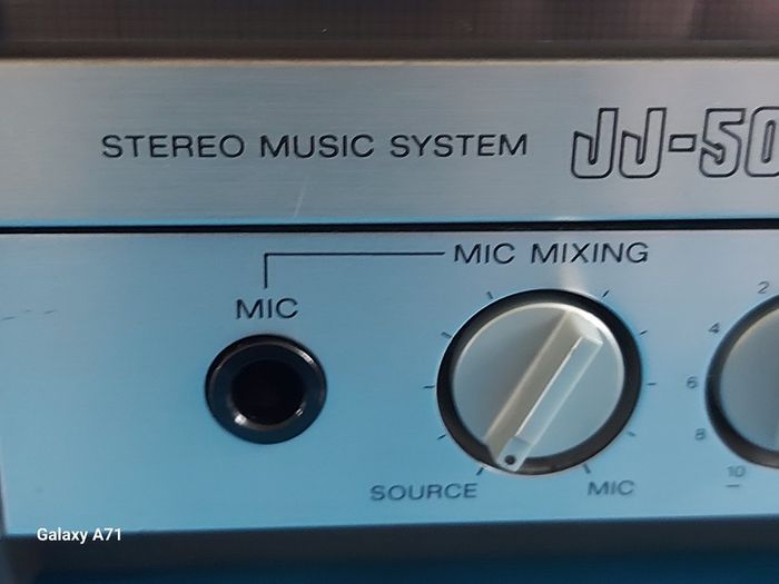 SONY Stereo Music System, Model No. JJ-500, Radio, Tape and Phono (Record), and Auxillary, with 2 Sony Speakers, all functions working, in excellent condition