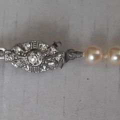 vintage knotted pearl necklace