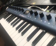 synth modal cobalt 5 s