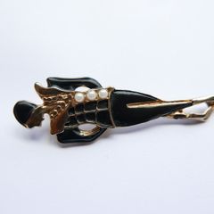 Vintage style lady silhouette brooch - black and gold tone