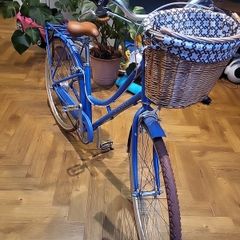 Ladies  Vintage Style Bike