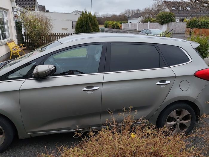 2015 Kia Carens