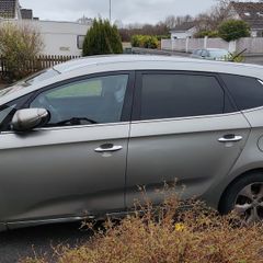 2015 Kia Carens