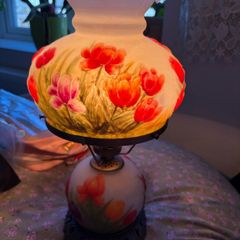 Vintage Hand-Painted Double Light Tulip Table Lamp