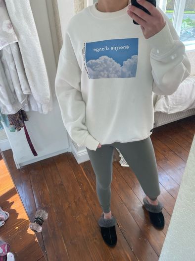 Oversized white sweatshirt size M