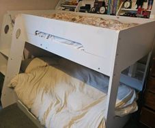 Bunk bed