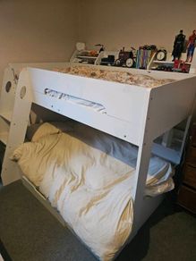 Bunk bed