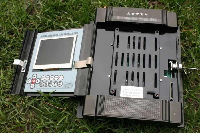 4 Channel HDD Mobile DVR for Vehicles Tracking and Monitoring SD port