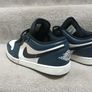 Air Jordan 1 Image 2