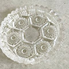 Vintage Clear Glass Ashtray / wine coster Snowflake Design Pattern, Immaculate Condition.