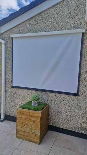 projector screen