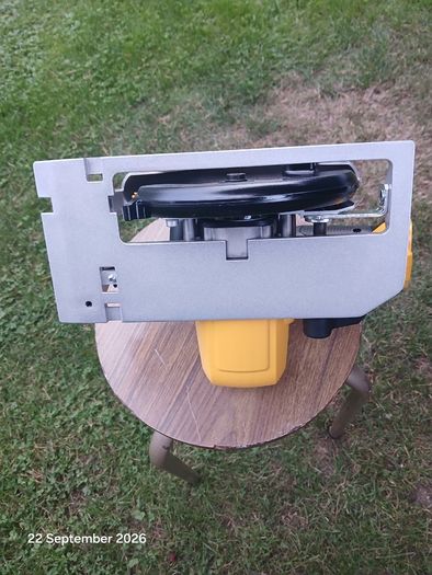 De Walt Circular Saw