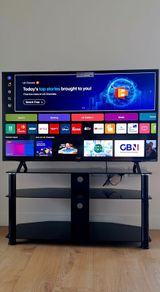 LG 50" Smart TV 4k Ultra HD HDR with TV Stand and Magic Remote