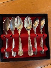 Vintage set of 6 Newbridge Spoons