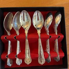Vintage set of 6 Newbridge Spoons